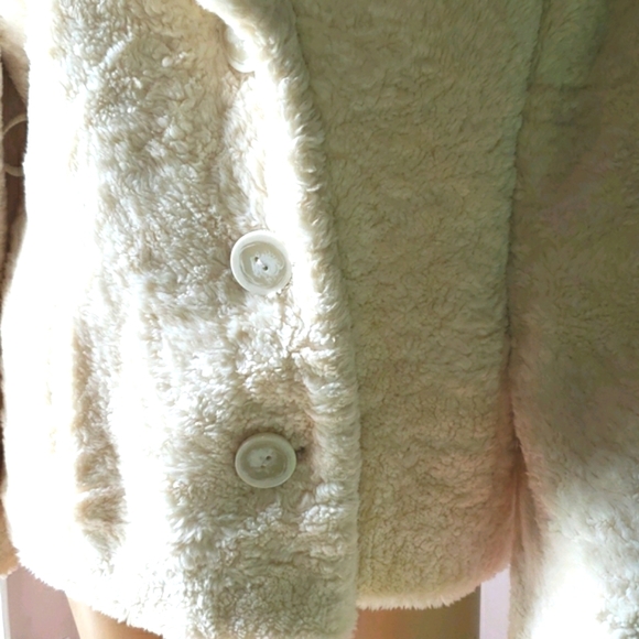 Esprit off white faux fur plush coat M - Picture 3 of 7